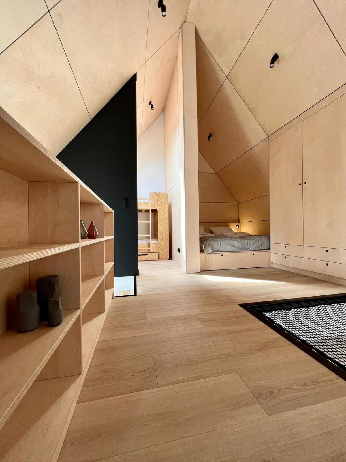 H37^ Apartment
